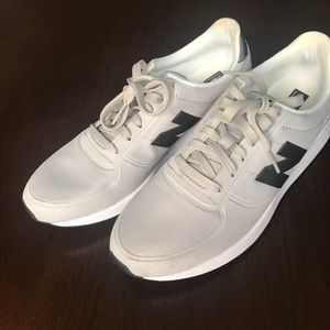 BRAND NEW New Balance 9.5